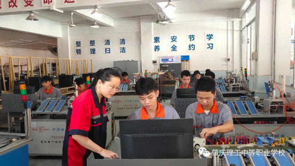 夯實專業基礎 苦練技能絕活——致乘風破浪的你